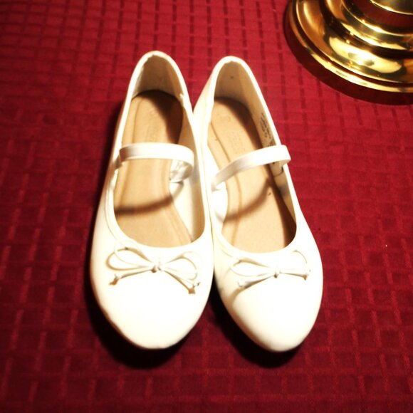Children's *** ARDENE *** Size 2 Next to New - Picture 1 of 2